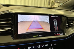 musta Audi Q4 e-tron 2024 kuva 19.