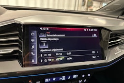 musta Audi Q4 e-tron 2024 kuva 22.