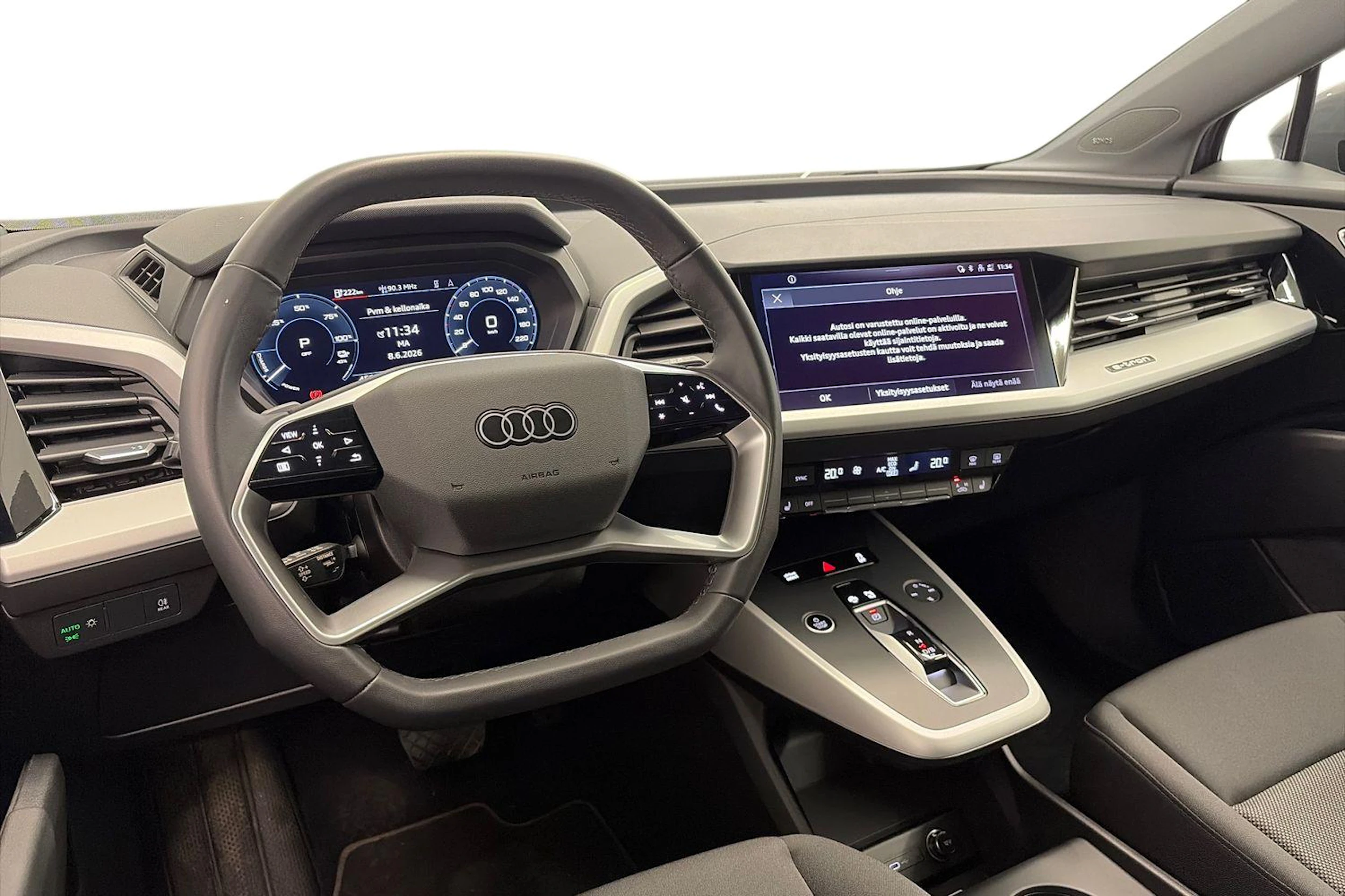 Harmaa Audi Q4 e-tron 2024 kuva 8.