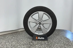 Harmaa Audi Q4 e-tron 2024 kuva 13.