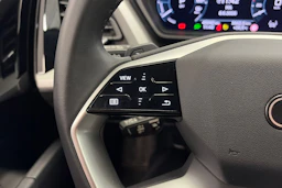 Harmaa Audi Q4 e-tron 2024 kuva 20.