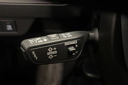Harmaa Audi Q4 e-tron 2024 kuva 22.