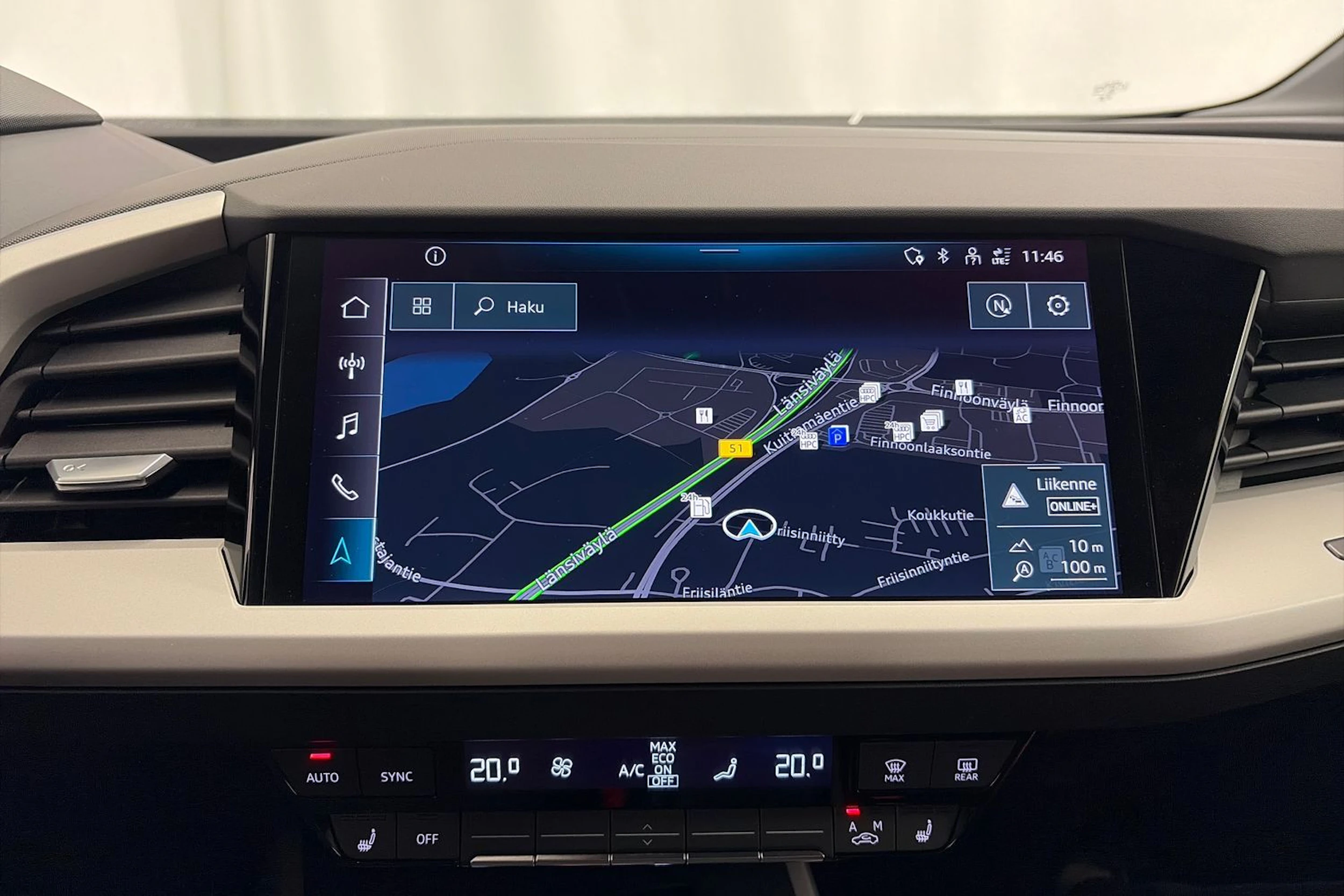Harmaa Audi Q4 e-tron 2024 kuva 23.