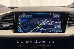 Harmaa Audi Q4 e-tron 2024 kuva 23.