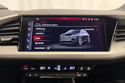 Harmaa Audi Q4 e-tron 2024 kuva 26.