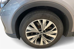 Harmaa Audi Q4 e-tron 2024 kuva 9.