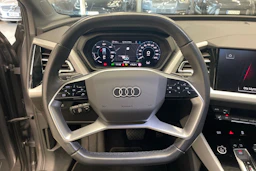Harmaa Audi Q4 e-tron 2024 kuva 11.