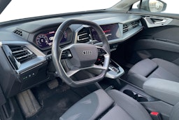 harmaa Audi Q4 e-tron 2024 kuva 3.