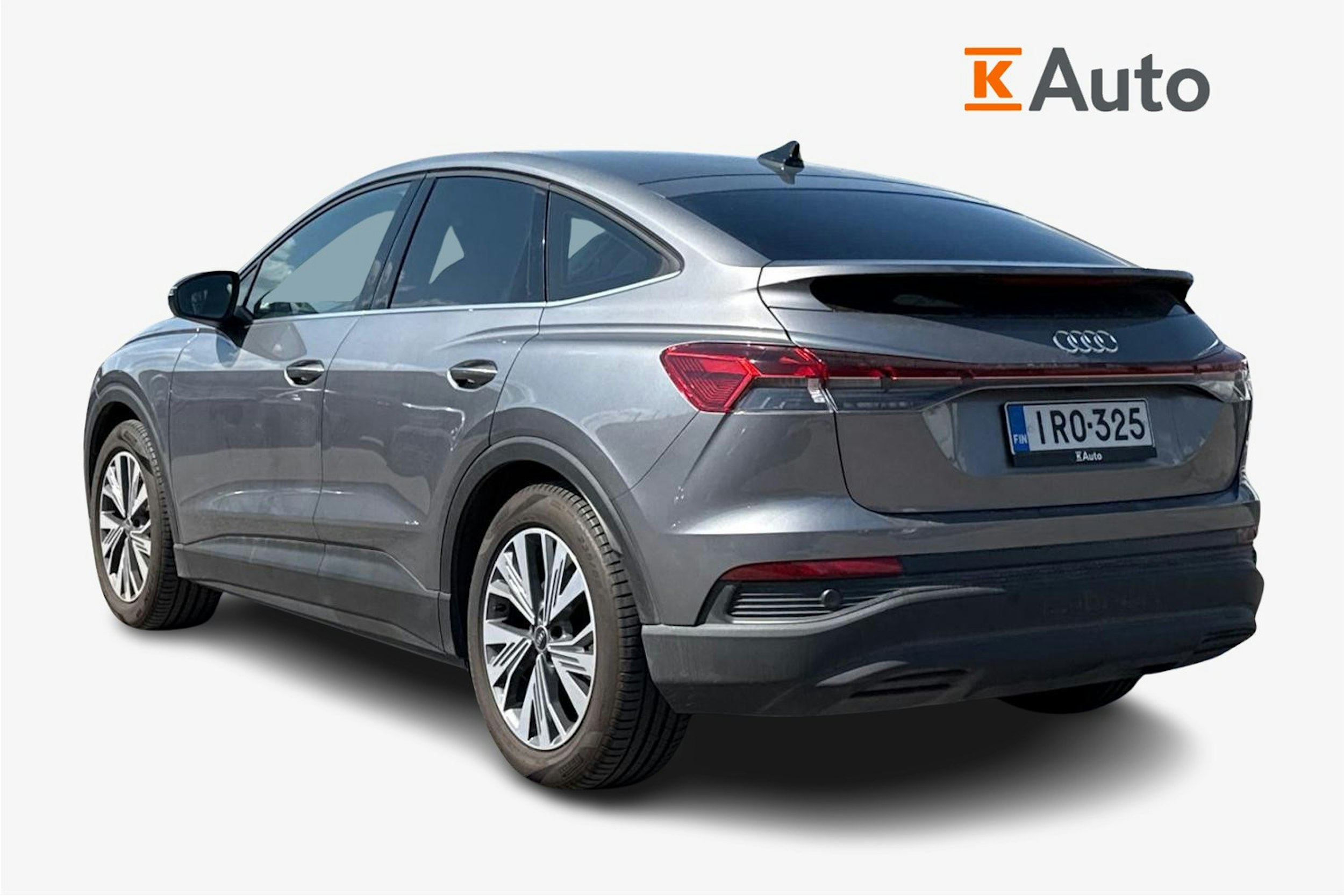 Harmaa Audi Q4 e-tron 2024 kuva 2.