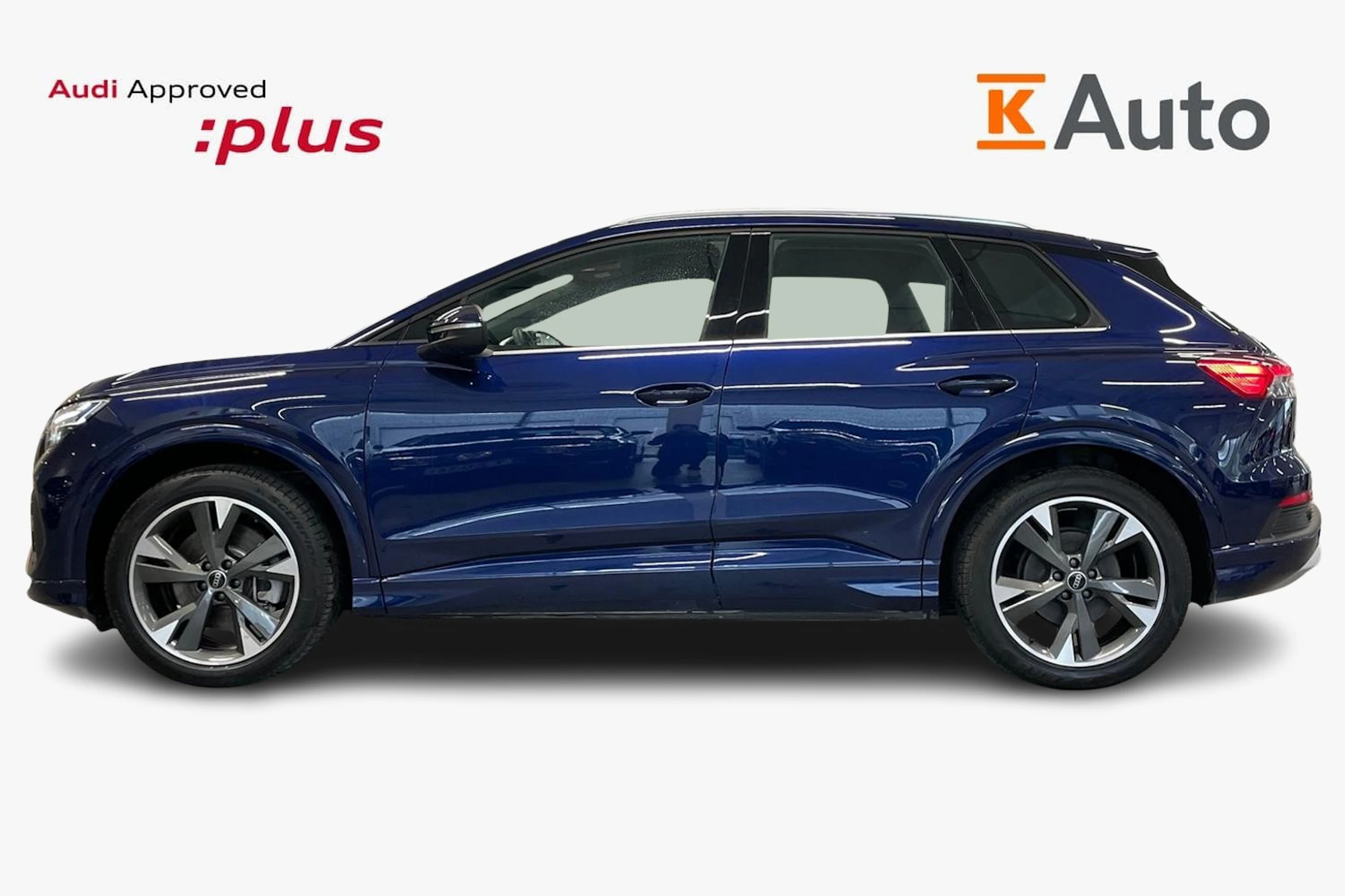 Sininen Audi Q4 e-tron 2024 kuva 5.