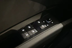 Sininen Audi Q4 e-tron 2024 kuva 26.