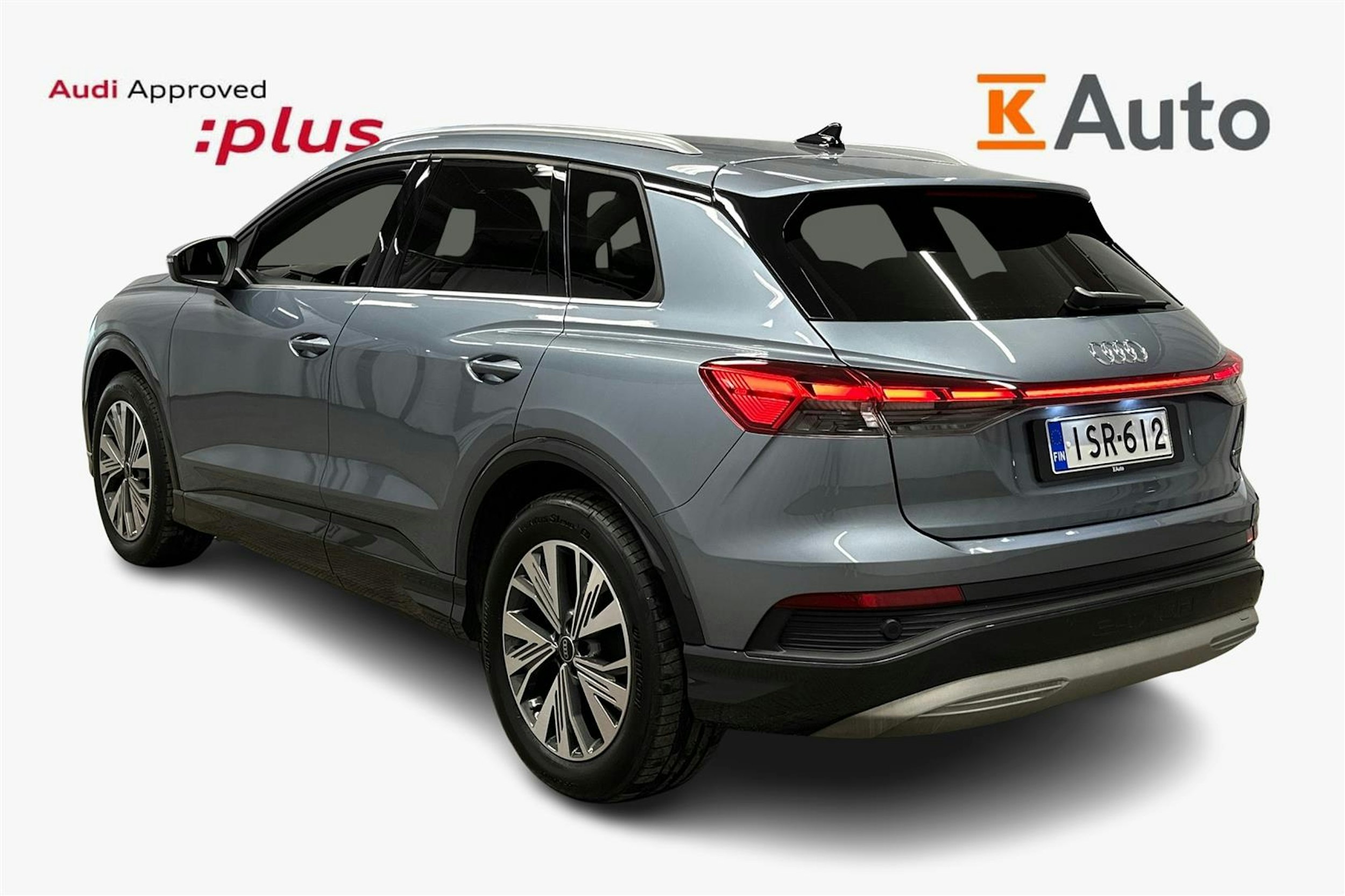 sininen Audi Q4 e-tron 2024 kuva 2.