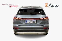 sininen Audi Q4 e-tron 2024 kuva 3.