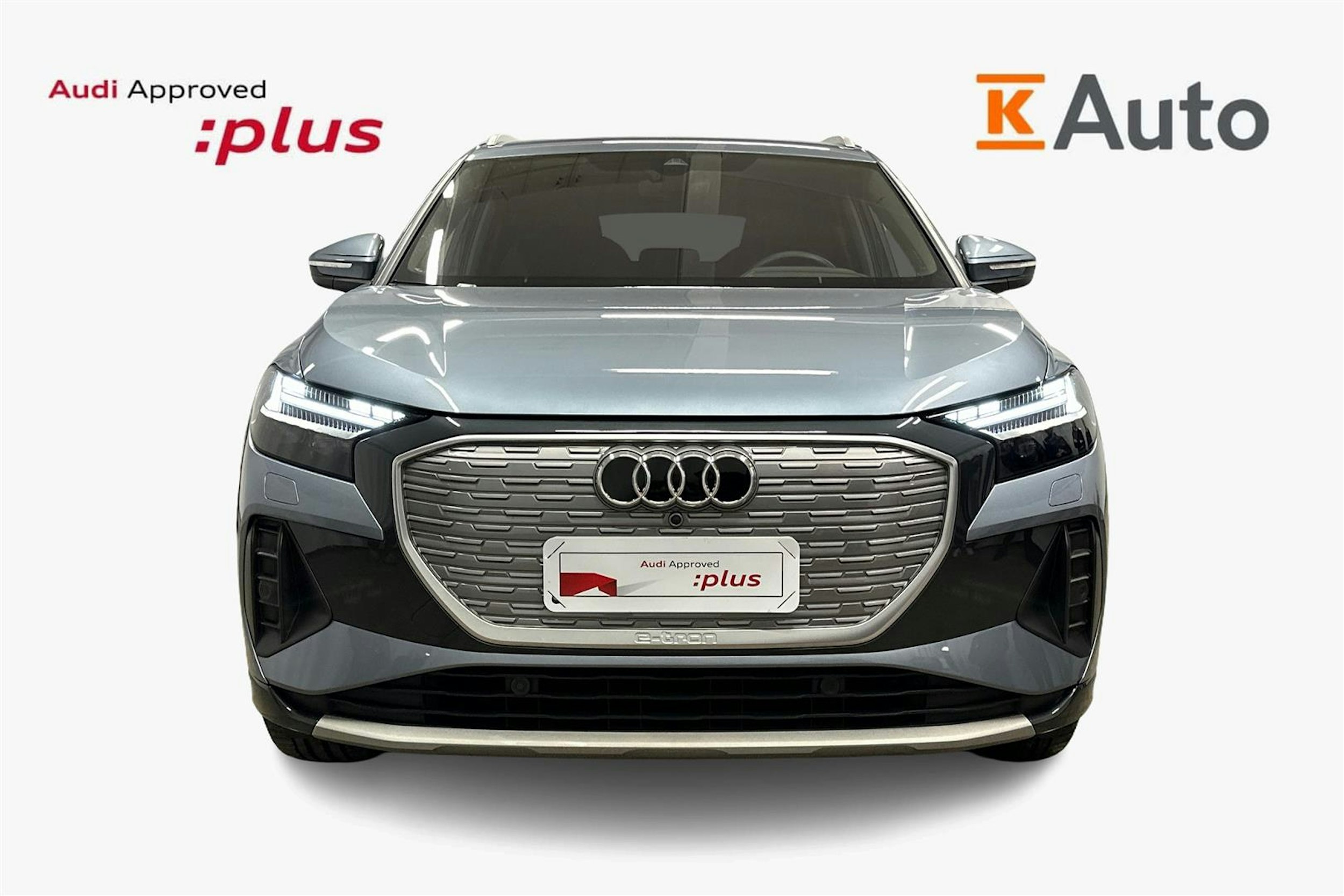 sininen Audi Q4 e-tron 2024 kuva 4.