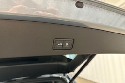 sininen Audi Q4 e-tron 2024 kuva 25.