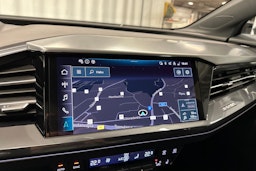 harmaa Audi Q4 e-tron 2024 kuva 21.