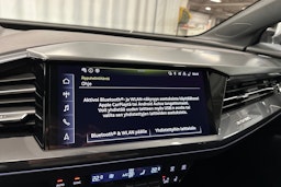 harmaa Audi Q4 e-tron 2024 kuva 22.