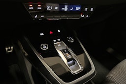 harmaa Audi Q4 e-tron 2024 kuva 23.