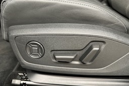 harmaa Audi Q4 e-tron 2024 kuva 26.