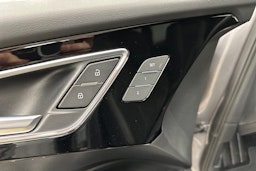 harmaa Audi Q4 e-tron 2024 kuva 27.