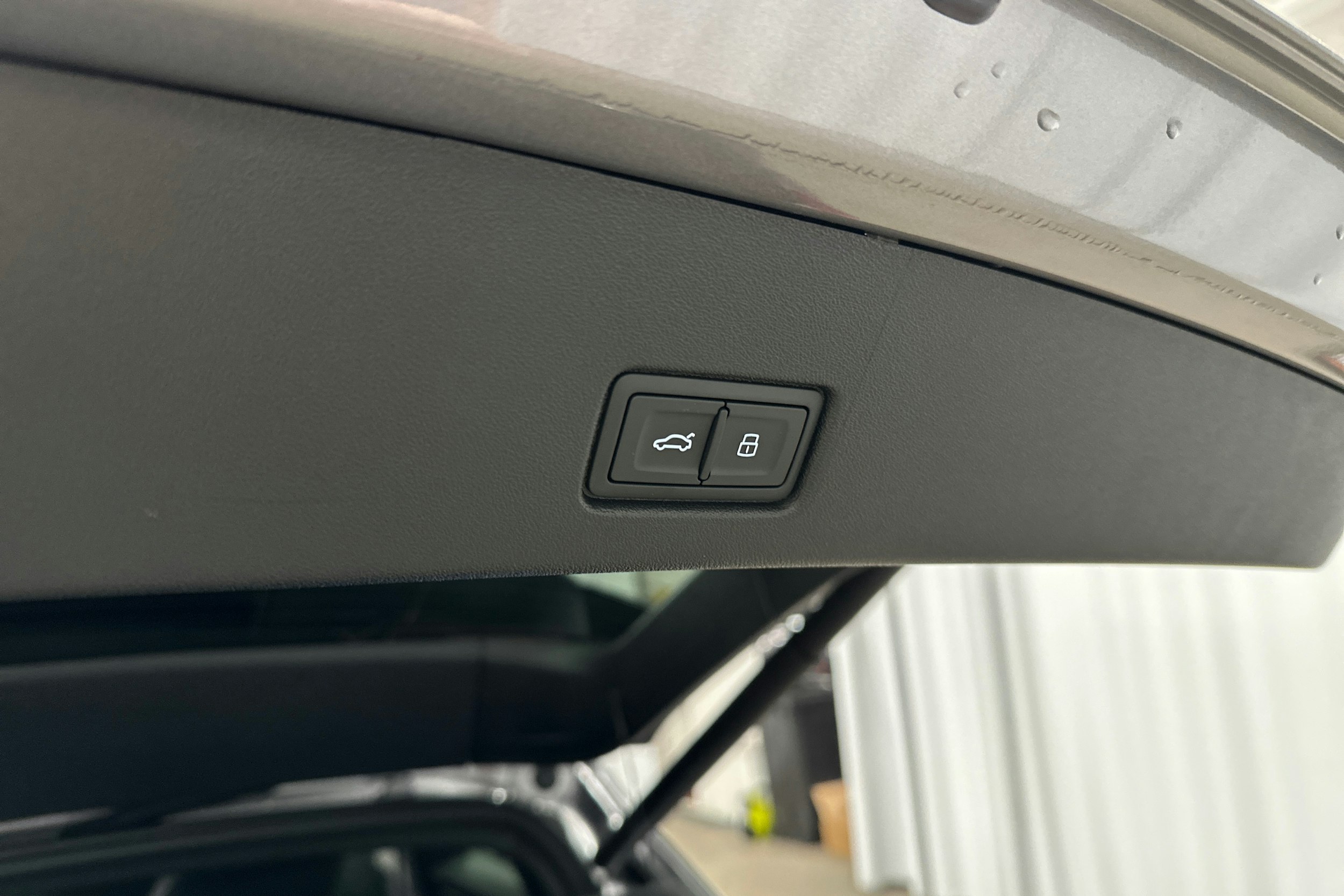 harmaa Audi Q4 e-tron 2024 kuva 29.