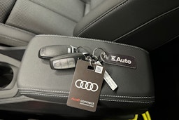 harmaa Audi Q4 e-tron 2024 kuva 32.