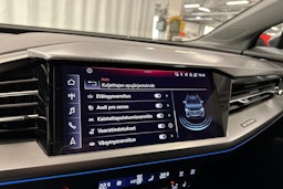 harmaa Audi Q4 e-tron 2024 kuva 23.