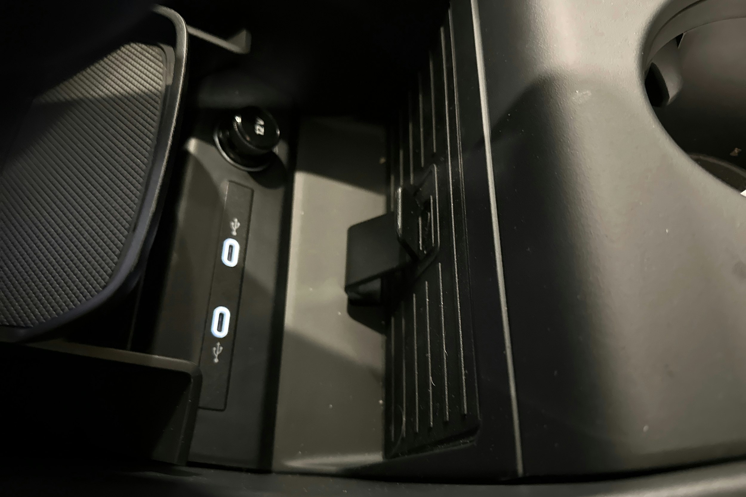 harmaa Audi Q4 e-tron 2024 kuva 26.
