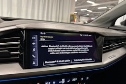 harmaa Audi Q4 e-tron 2024 kuva 20.