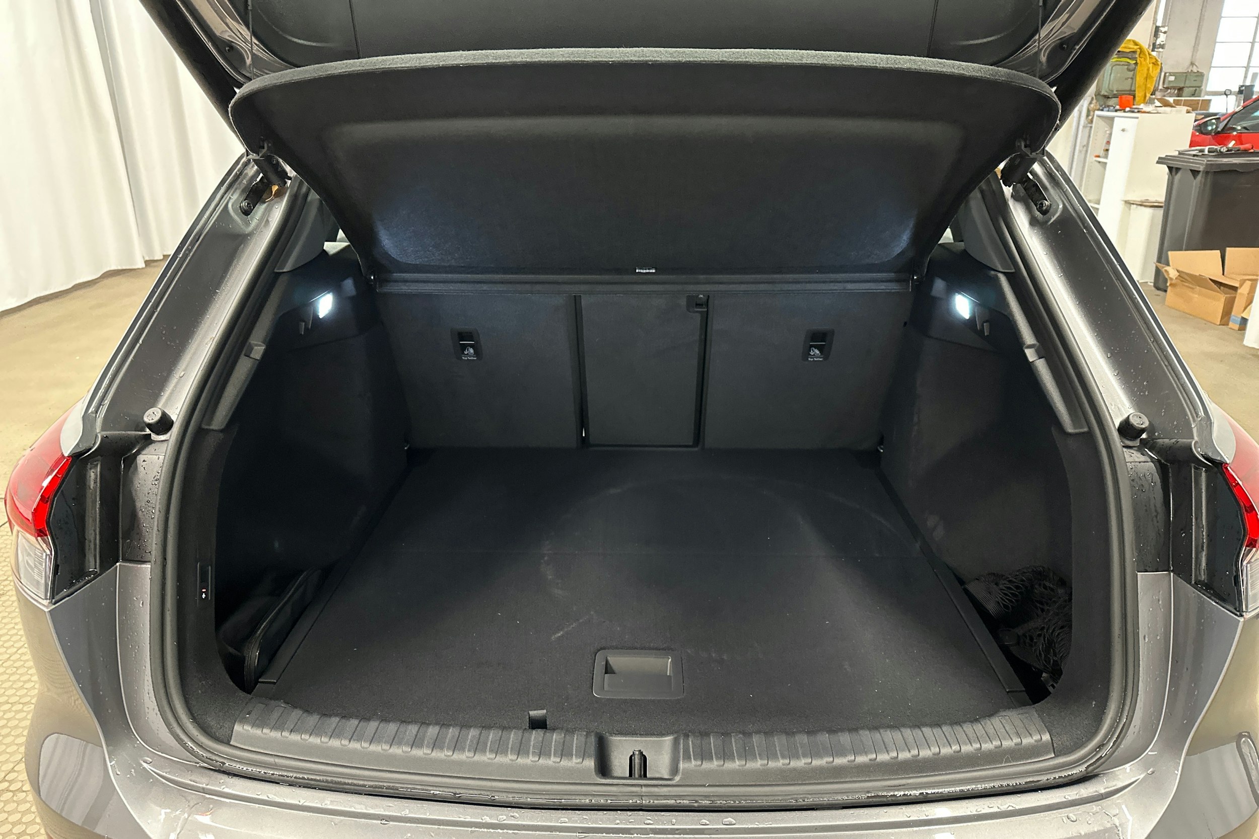 harmaa Audi Q4 e-tron 2024 kuva 29.