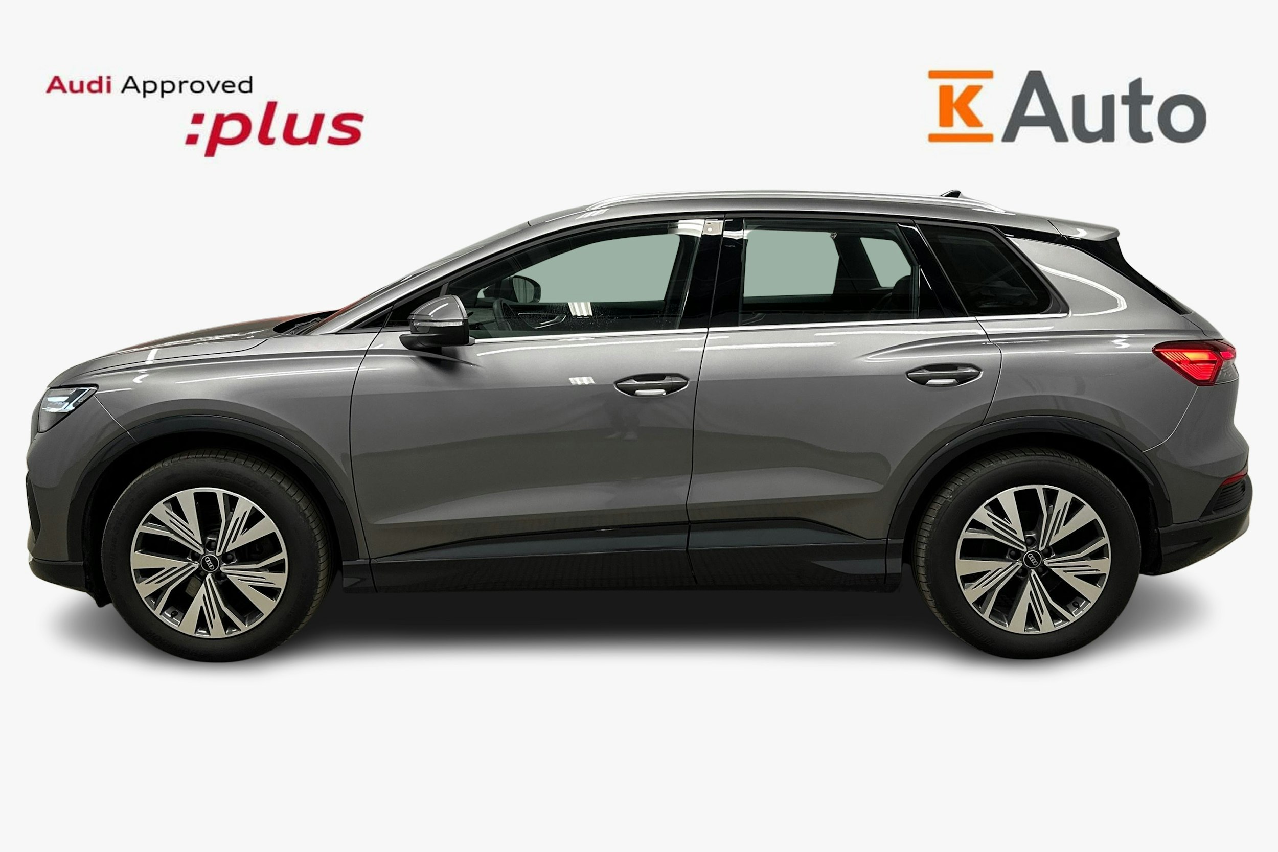 harmaa Audi Q4 e-tron 2024 kuva 6.