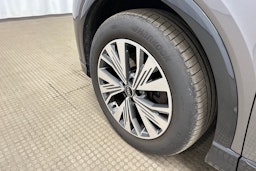 harmaa Audi Q4 e-tron 2024 kuva 11.