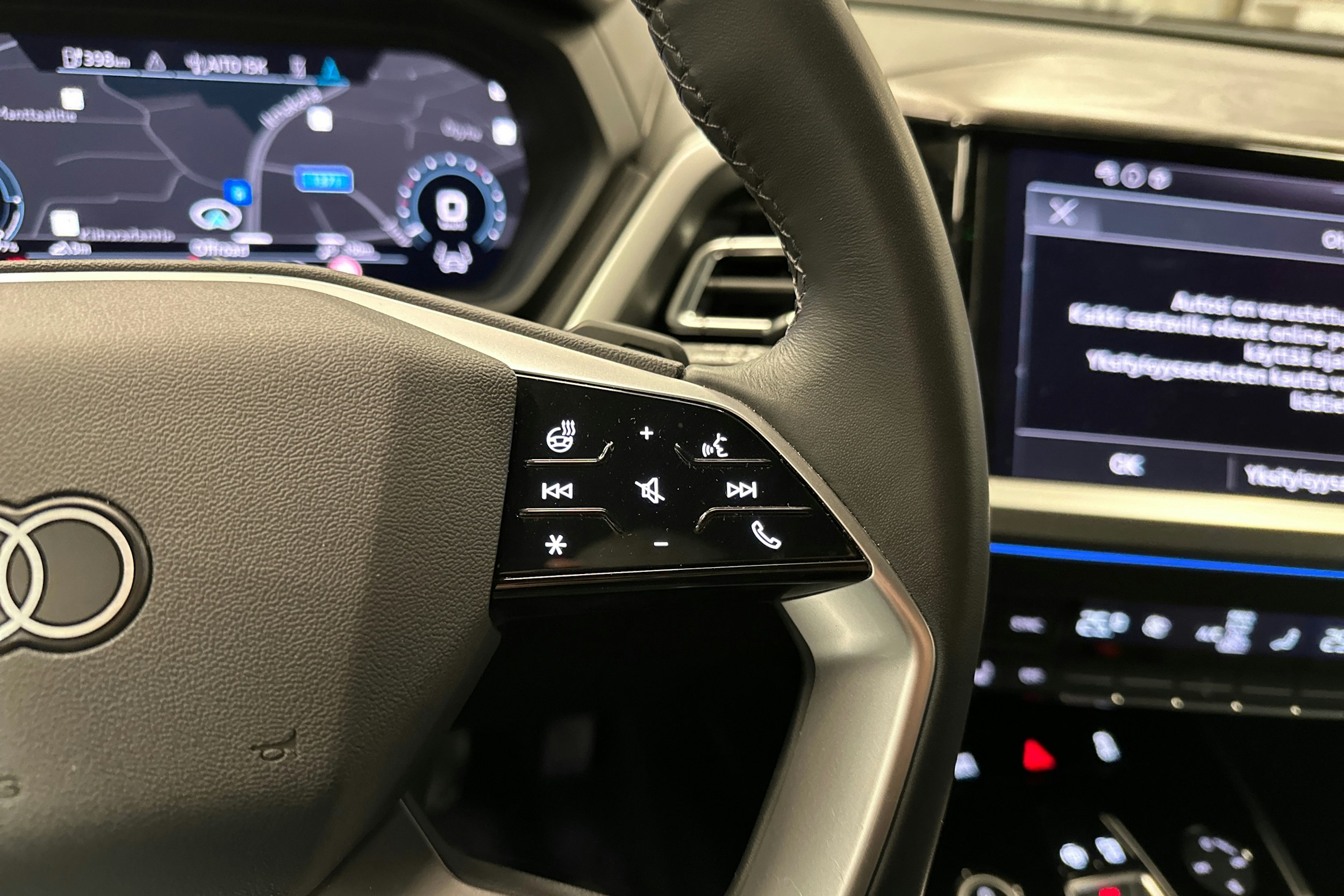 harmaa Audi Q4 e-tron 2024 kuva 14.