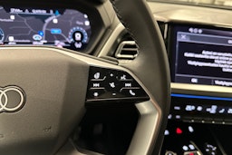 harmaa Audi Q4 e-tron 2024 kuva 14.