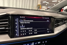 harmaa Audi Q4 e-tron 2024 kuva 22.