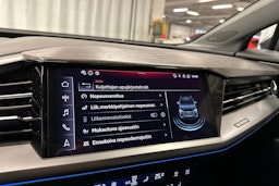 harmaa Audi Q4 e-tron 2024 kuva 23.