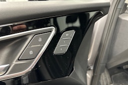 harmaa Audi Q4 e-tron 2024 kuva 27.