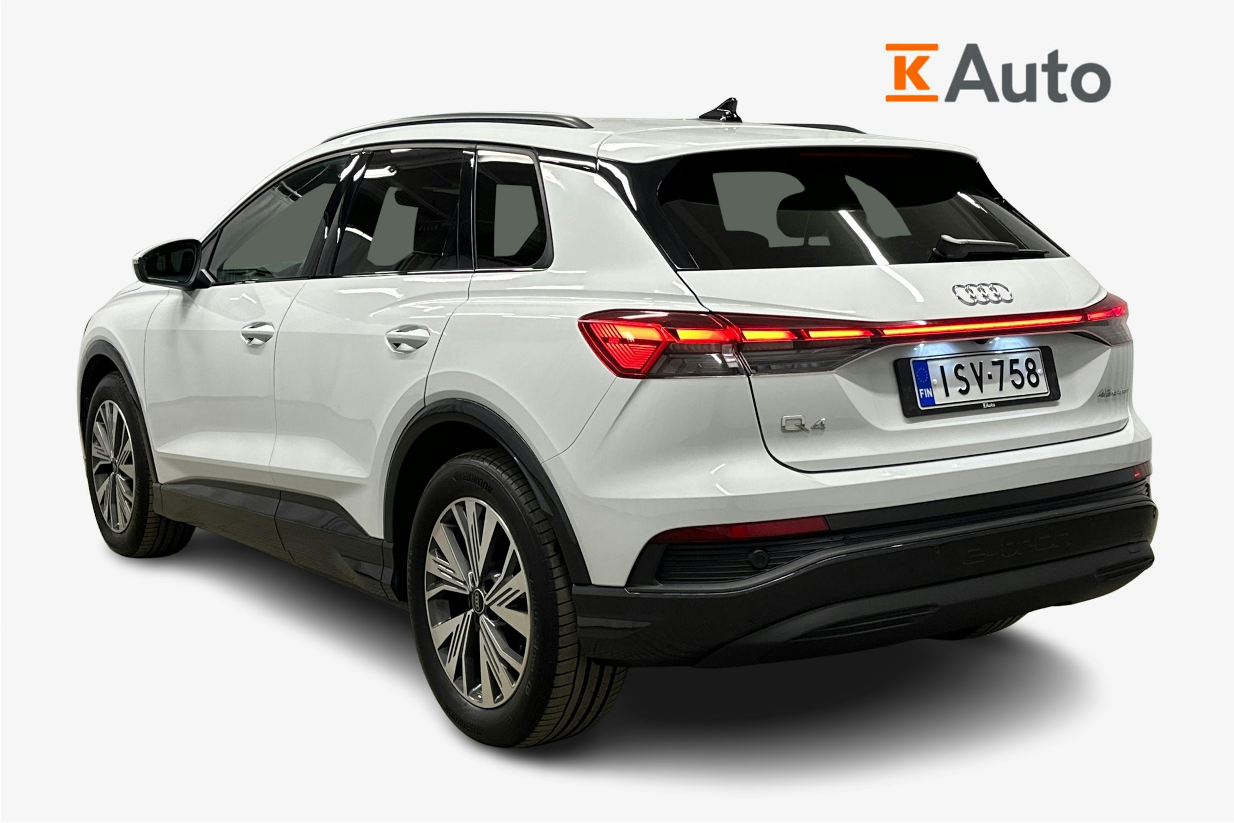 valkoinen Audi Q4 e-tron 2024 kuva 2.