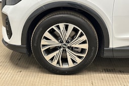 valkoinen Audi Q4 e-tron 2024 kuva 11.