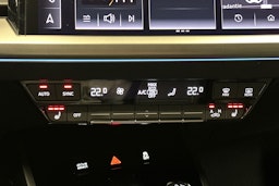 valkoinen Audi Q4 e-tron 2024 kuva 25.