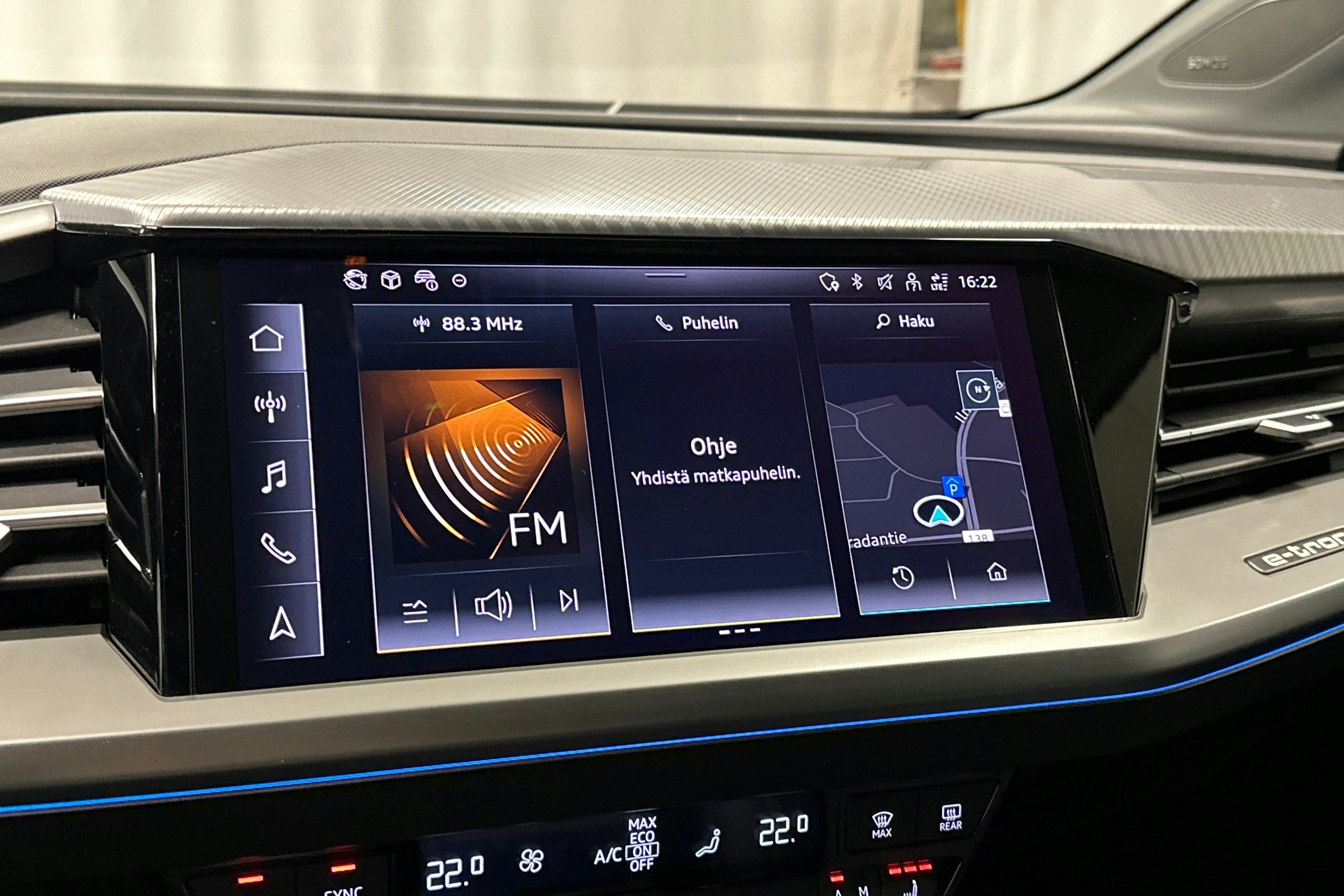 valkoinen Audi Q4 e-tron 2024 kuva 26.