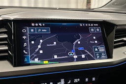 valkoinen Audi Q4 e-tron 2024 kuva 27.