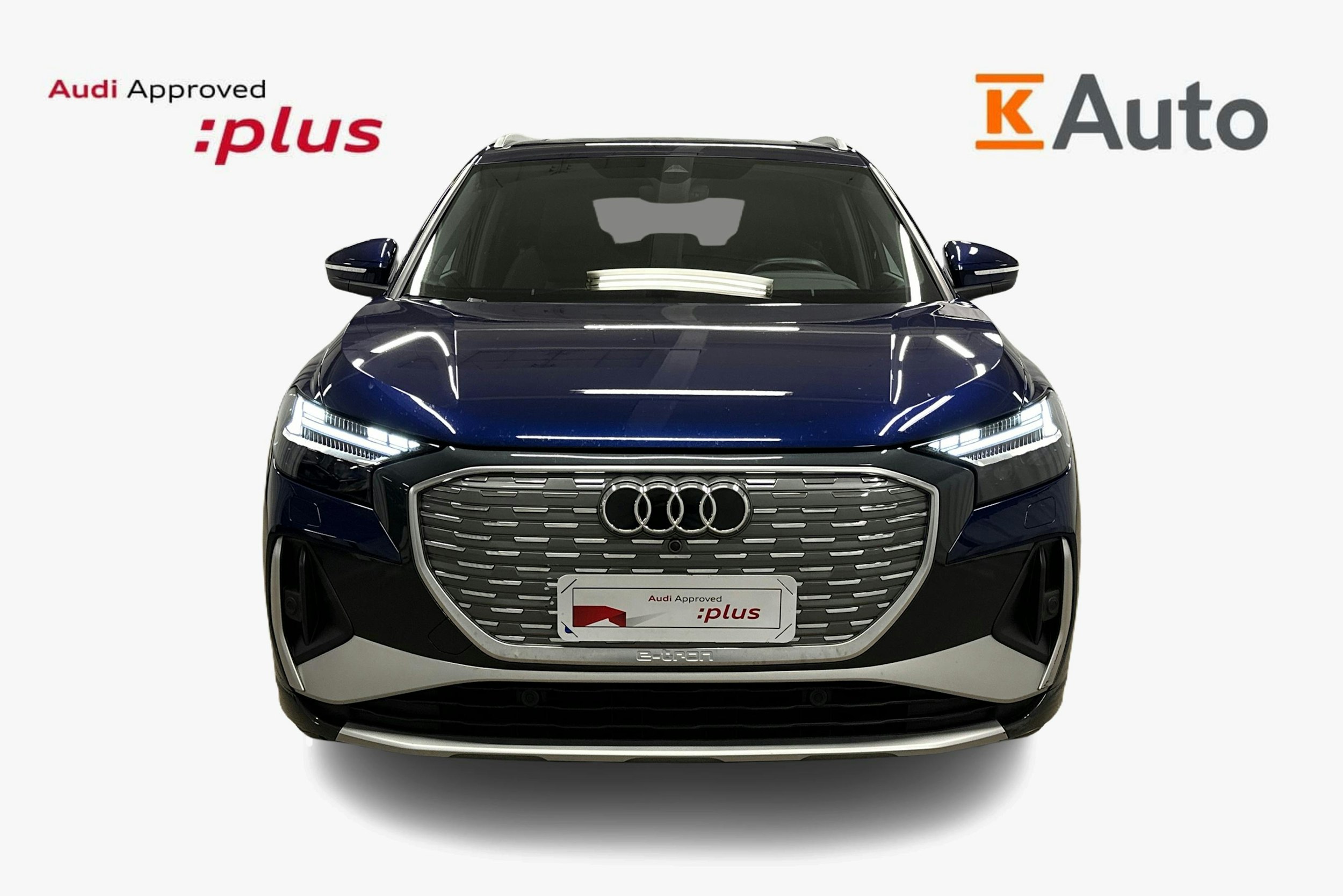 sininen Audi Q4 e-tron 2024 kuva 5.