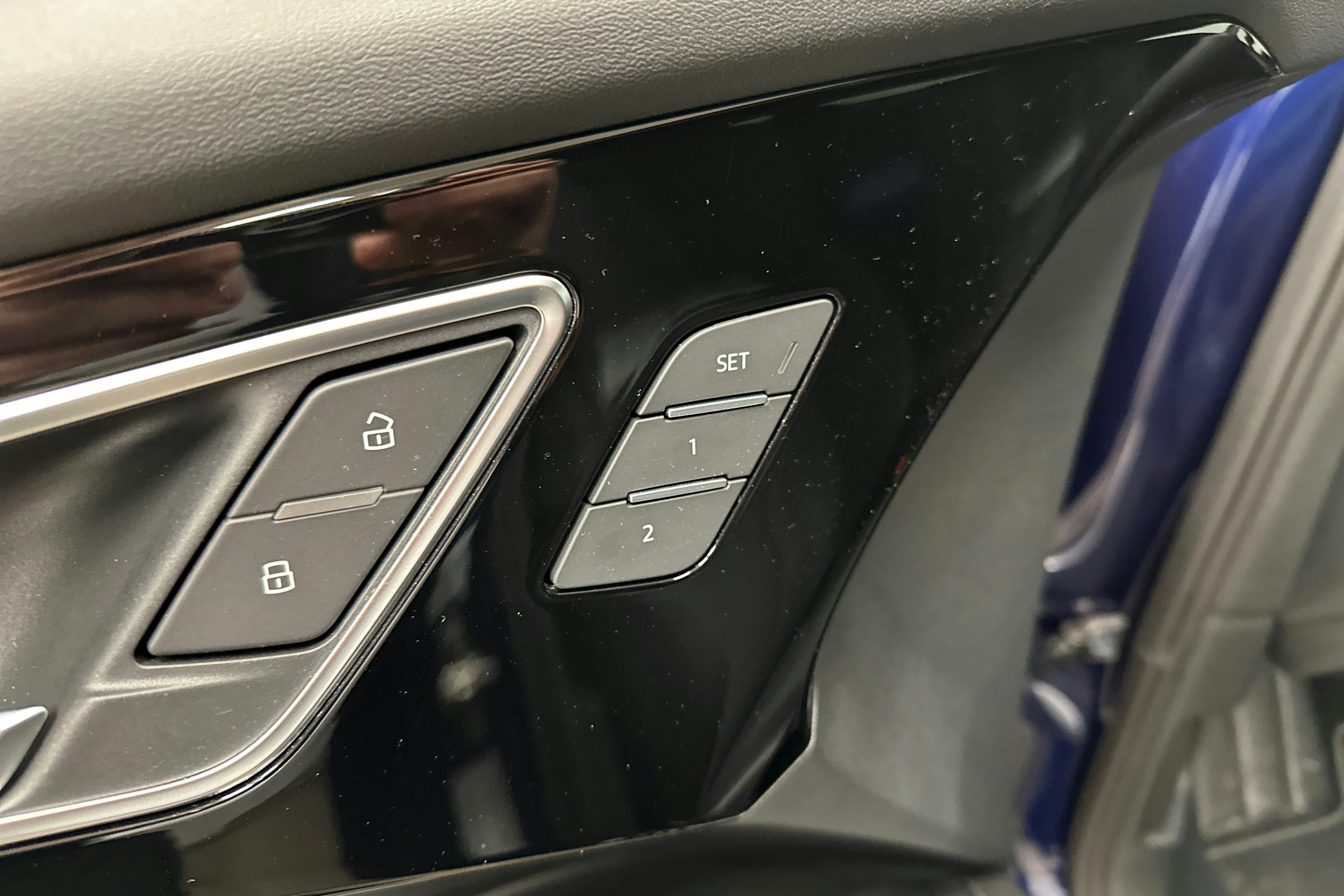 sininen Audi Q4 e-tron 2024 kuva 29.