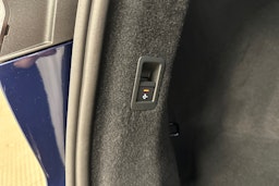 sininen Audi Q4 e-tron 2024 kuva 33.