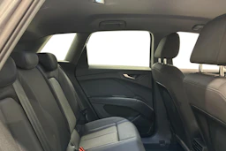 harmaa Audi Q4 e-tron 2024 kuva 9.