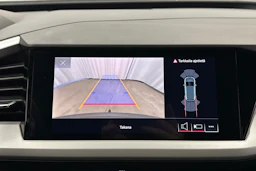 harmaa Audi Q4 e-tron 2024 kuva 18.
