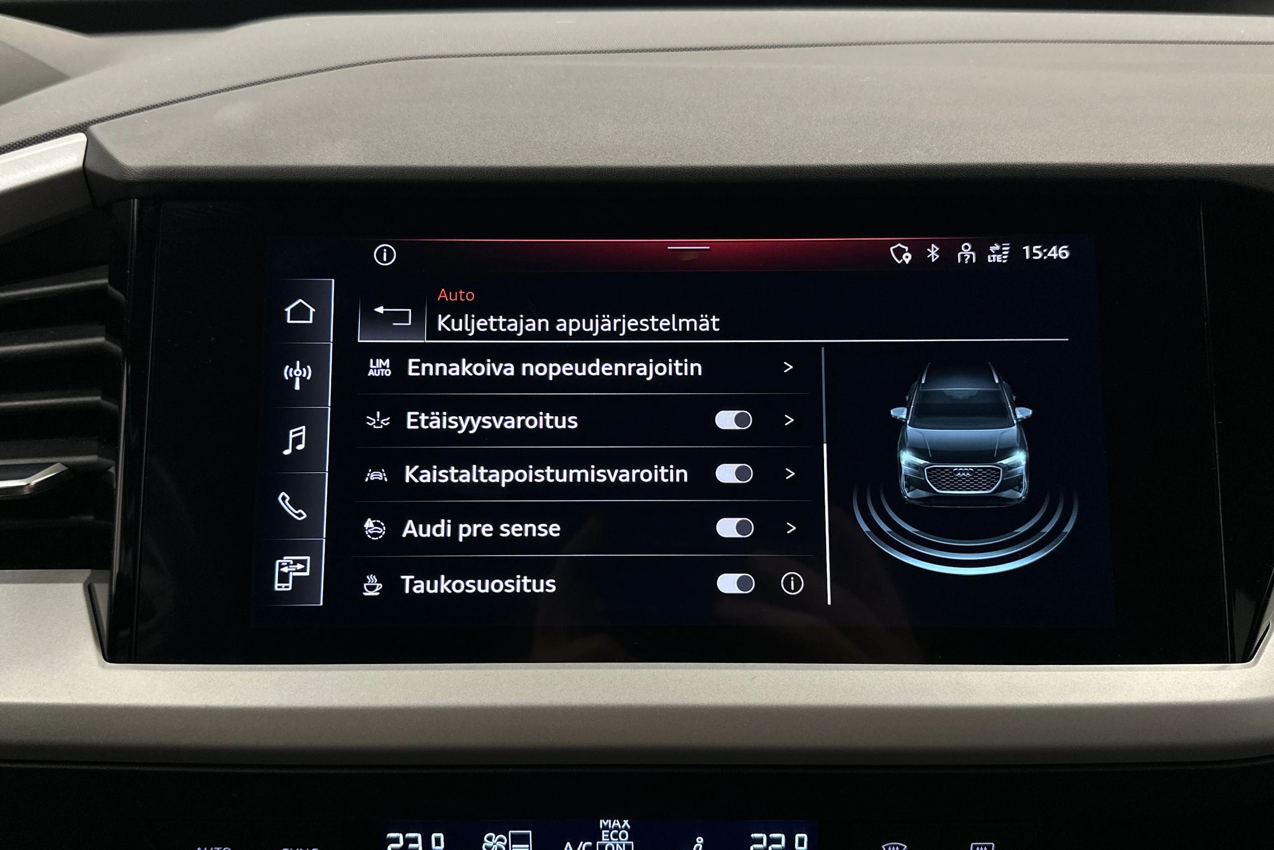 harmaa Audi Q4 e-tron 2024 kuva 20.