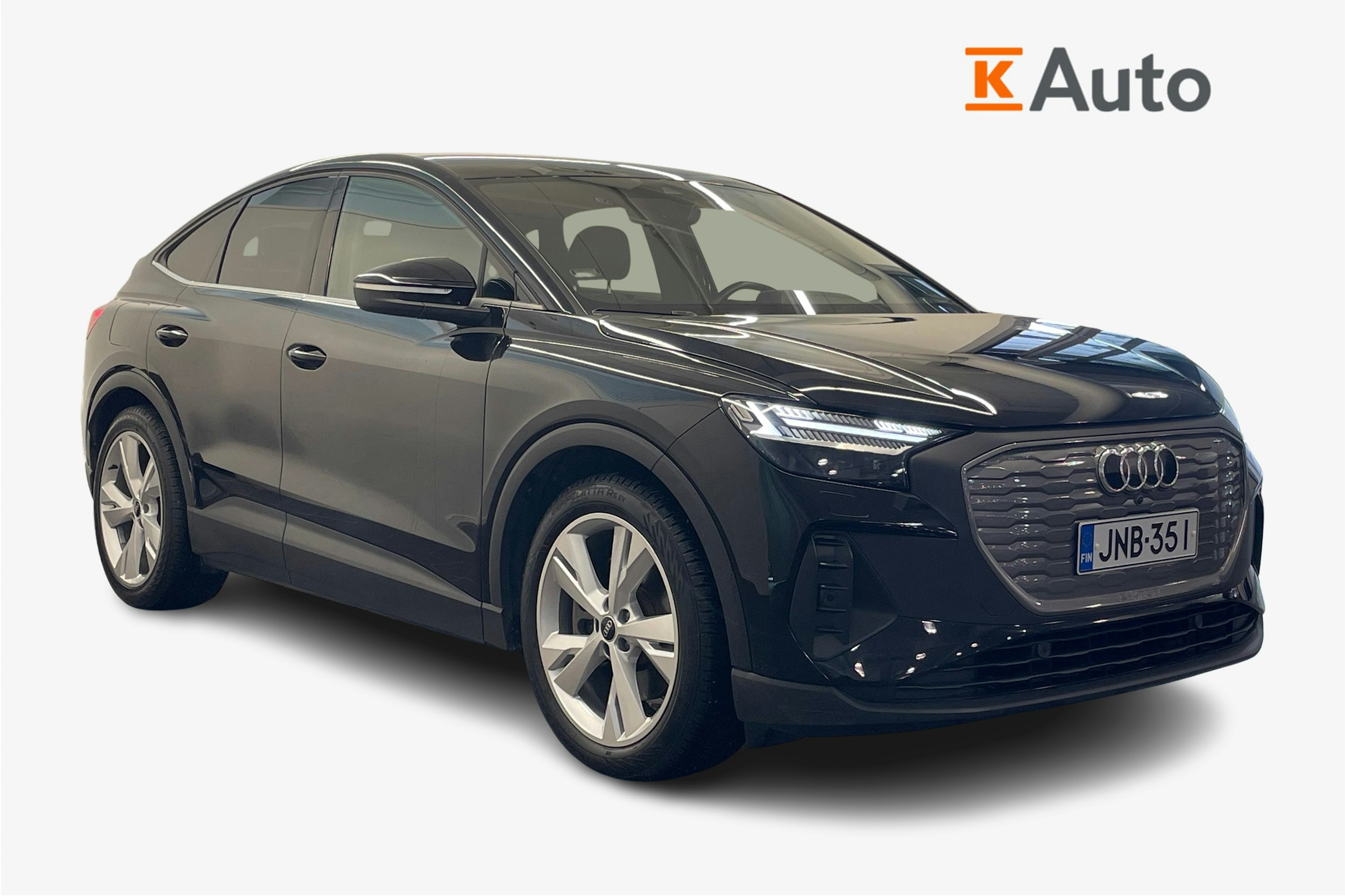 musta Audi Q4 e-tron 2024 kuva 2.