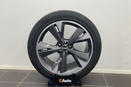 musta Audi Q4 e-tron 2024 kuva 14.